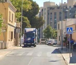 Vista exterior de Pis en venda en  Almería Capital amb Balcó