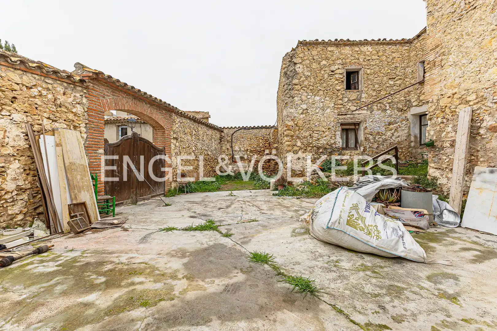Houses for sale in La Granada  with Heating, Private garden and Terrace