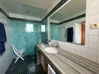 Bany de Casa o xalet en venda en Esparreguera amb Aire condicionat, Calefacció i Jardí privat