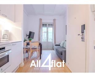 Exterior view of Flat to rent in  Barcelona Capital  with Air Conditioner and Balcony