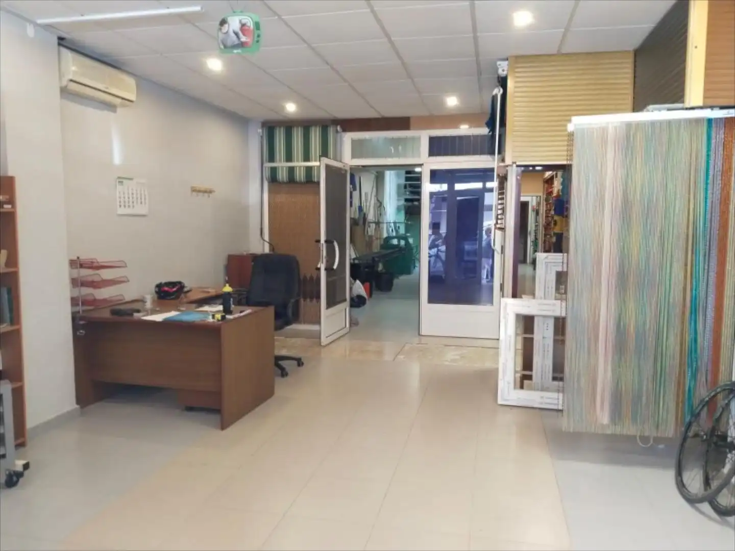 Business premises for sale in Casc Urbà