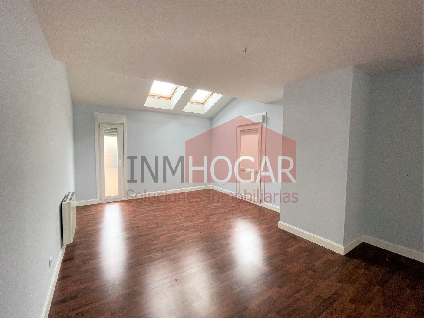 Sala de estar de Casa adosada en venta en Arévalo con Calefacción, Jardín privado y Terraza