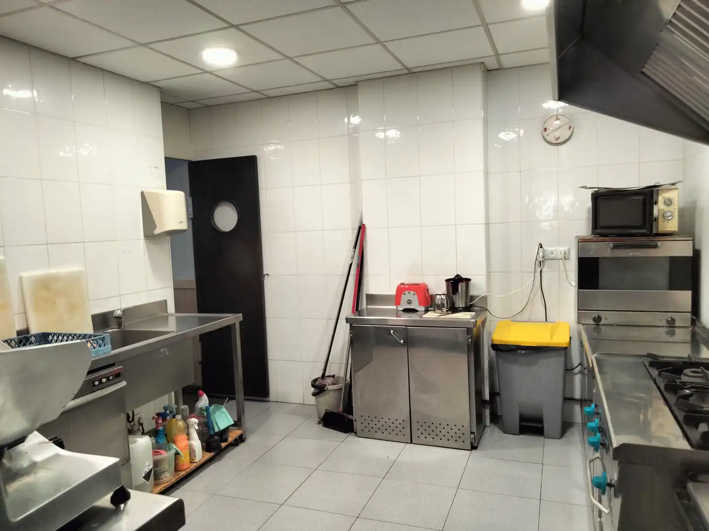Locale commerciale in cessione a Oeste, imagen 25