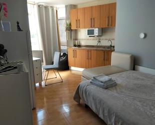 Bedroom of Study to rent in Benalmádena  with Air Conditioner and Swimming Pool