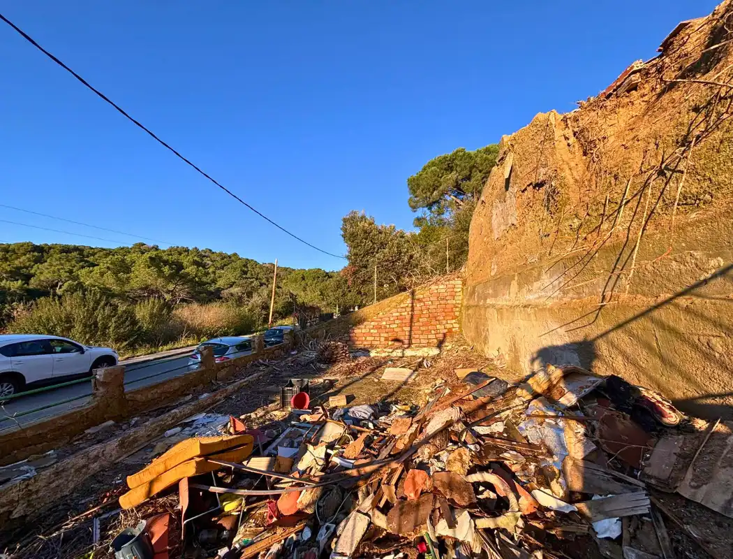 Wohnbaugrundstück zum Verkauf in Carrer del Canigó, imagen 5