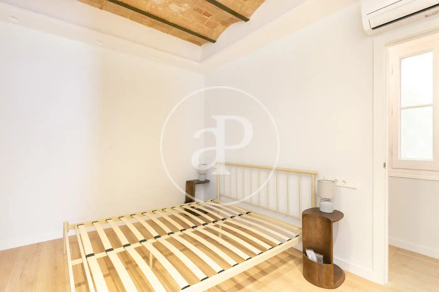 Bedroom of Flat for sale in Barcelona  with Air Conditioner, Heating and Balcony