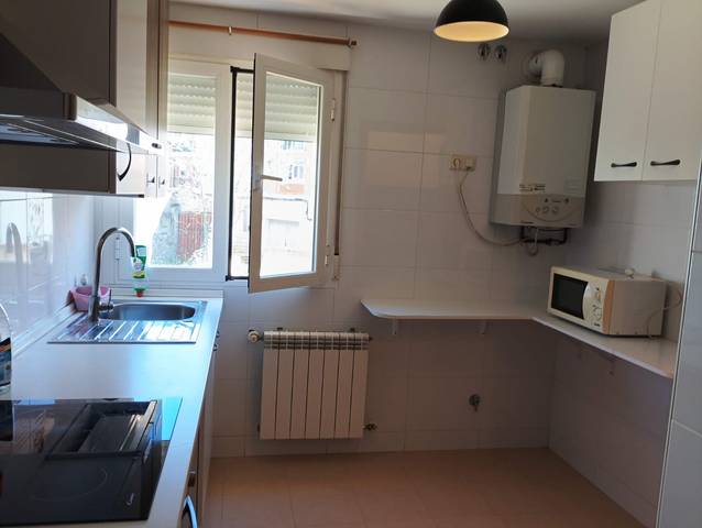 Piso en Alquiler en Calle de los Tintes en El Olivar - La Magdalena