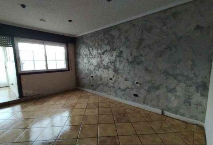 Piso en venta en C/ Alonso Ojeda, Teis