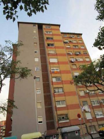 Piso en Venta en C/ Atlántida  en Llefià