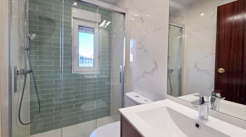 Foto 2 de Pis en venda a Calle Pedro Ceballos Guerra, Puerto Chico, Cantabria