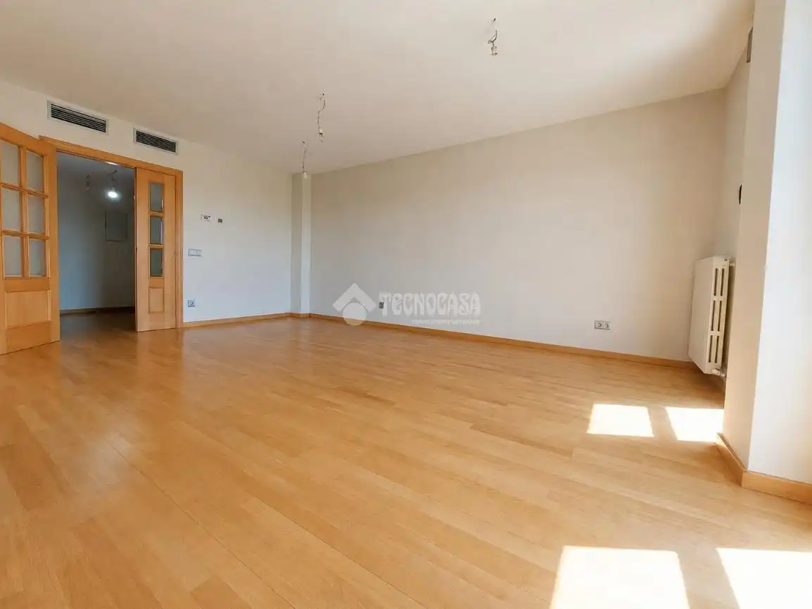 Sala d'estar de Pis en venda en Zaragoza amb Aire condicionat, Calefacció i Terrassa