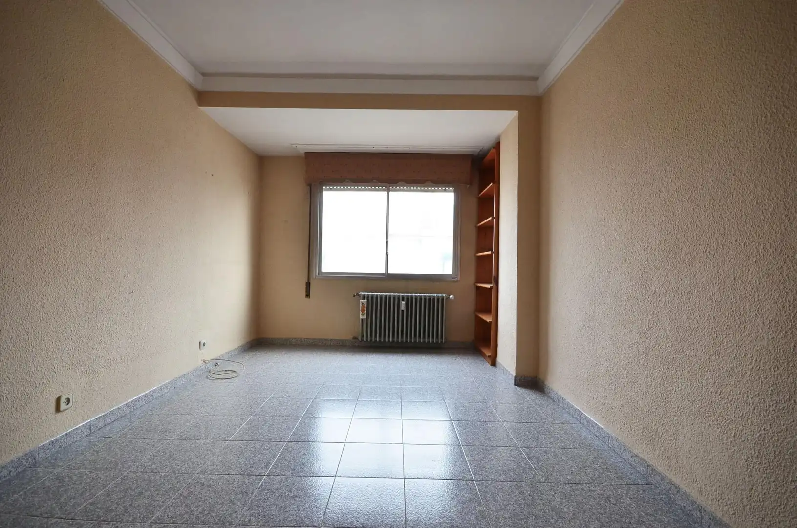Bedroom of Attic for sale in Zaragoza  with Air Conditioner, Heating and Terrace
