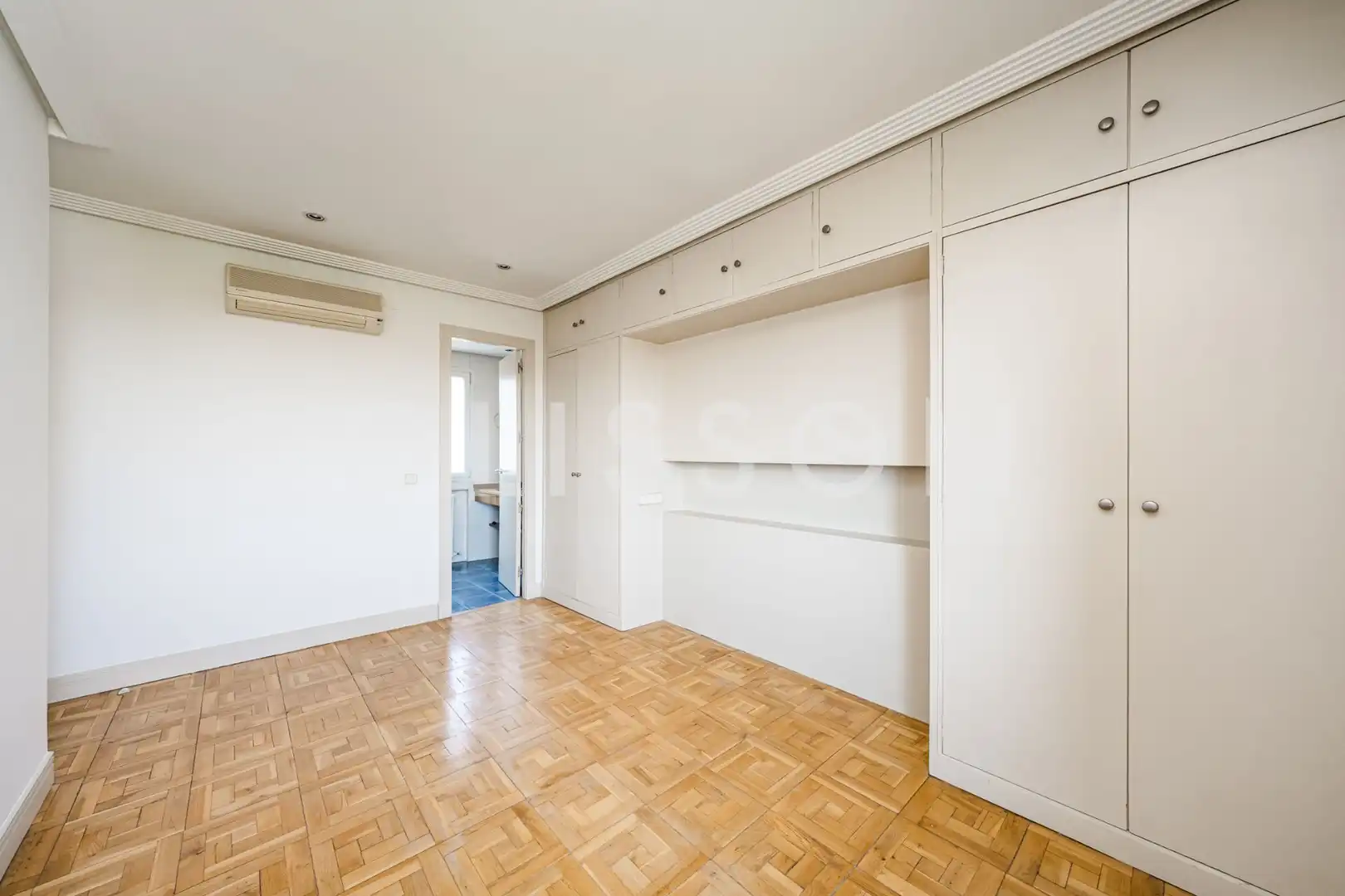 Dormitori de Apartament en venda en Madrid amb Aire condicionat i Traster