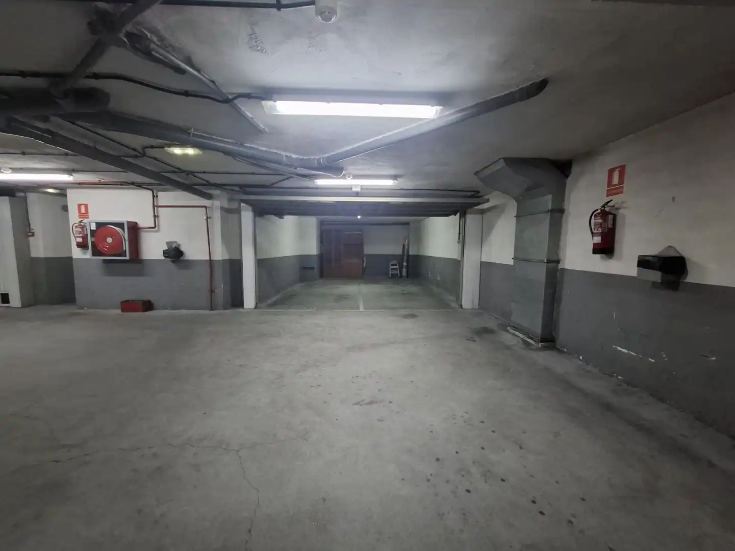 Parking of Flat for rent in Gijón   with Heating, Parquet flooring and Furnished