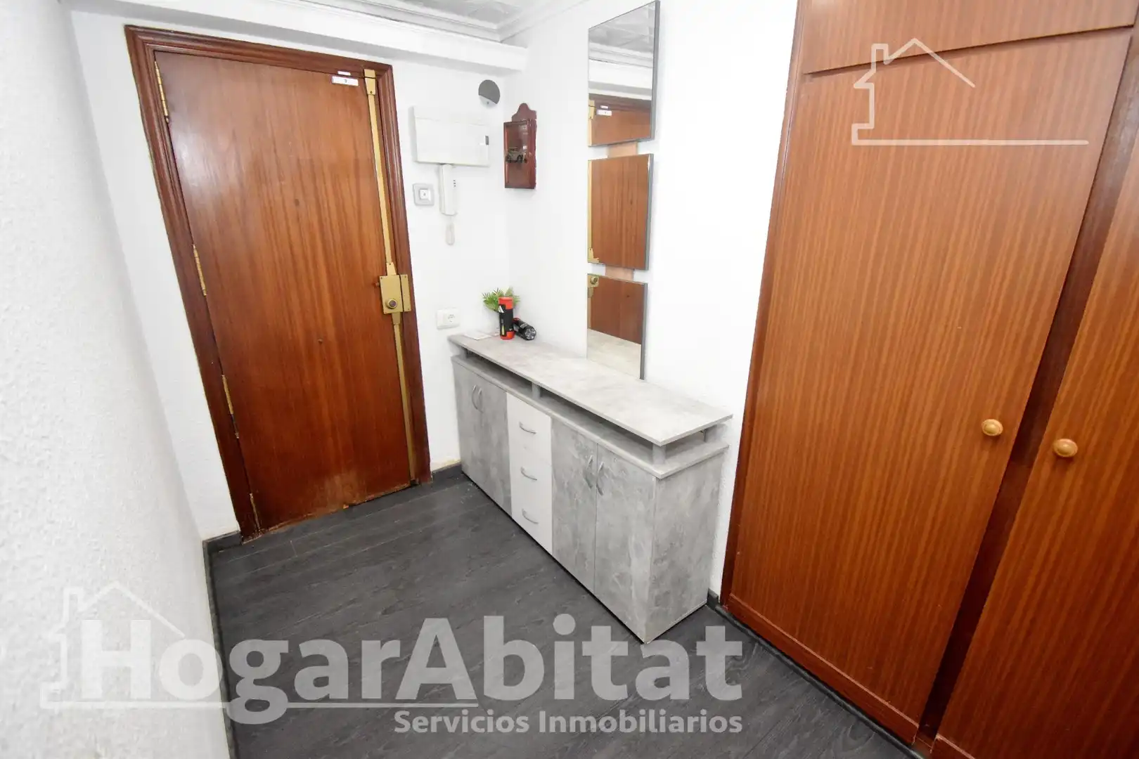 Dormitori de Pis en venda en Castellón de la Plana / Castelló de la Plana amb Aire condicionat, Calefacció i Moblat