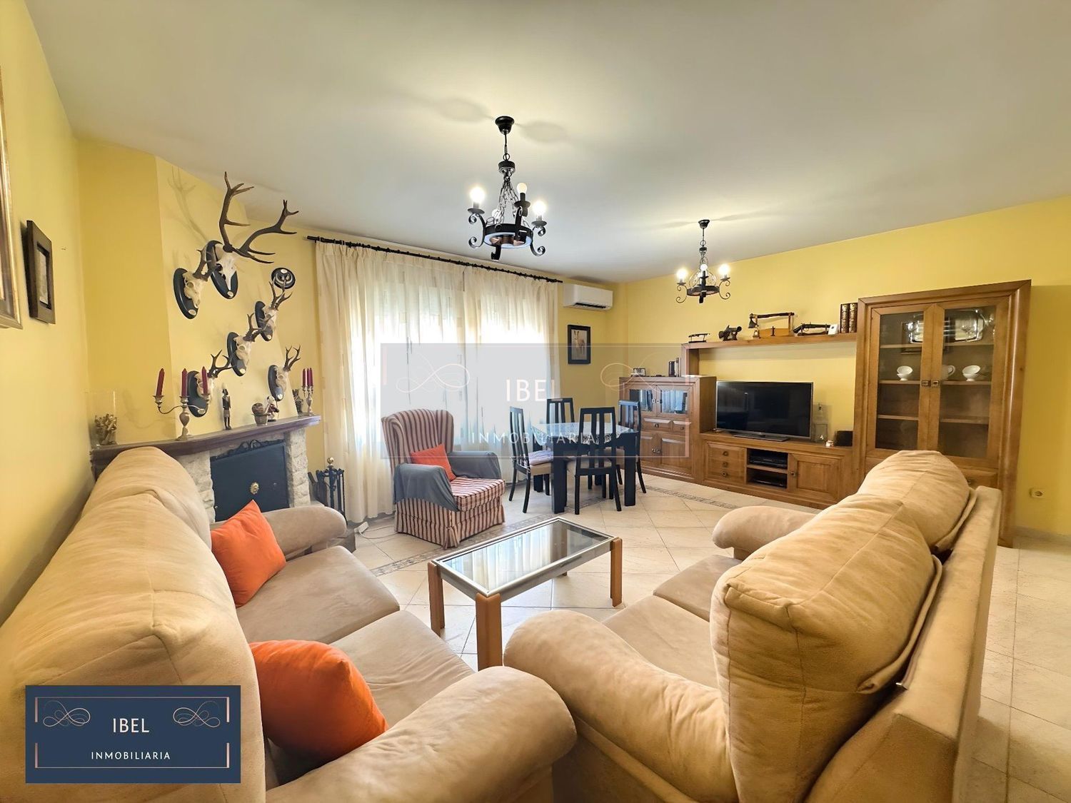 Living room of House or chalet for sale in Meco  with Heating and Storage room