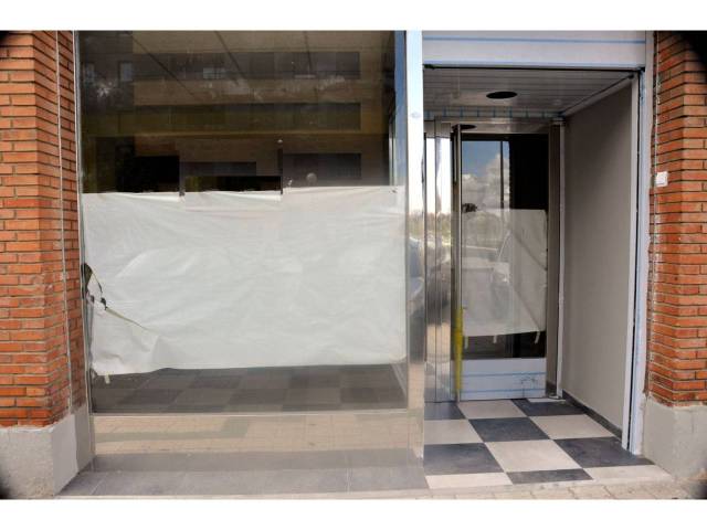 Local comercial en Alquiler en de asturias en San Antonio