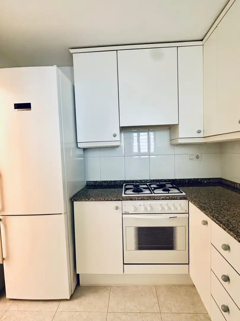 Cuina de Pis en venda en Valencia amb Aire condicionat, Jardí privat i Terrassa
