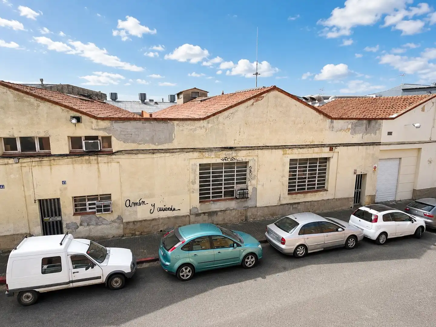 Exterior view of Industrial buildings for rent in Sabadell