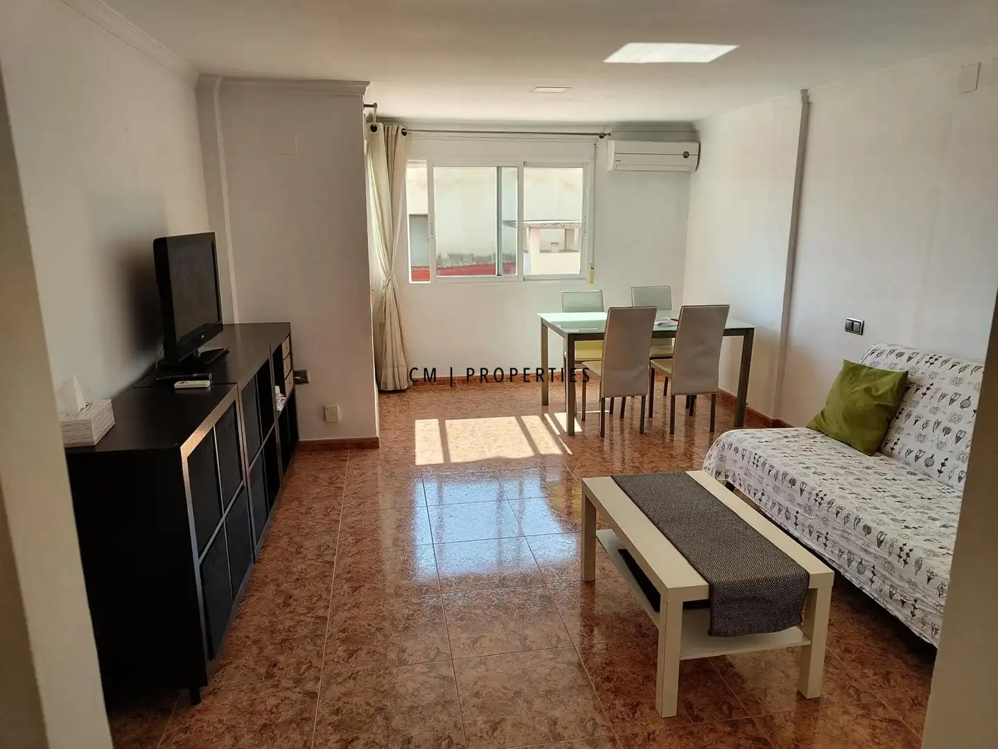 Sala d'estar de Àtic de lloguer en Valencia amb Aire condicionat, Calefacció i Moblat
