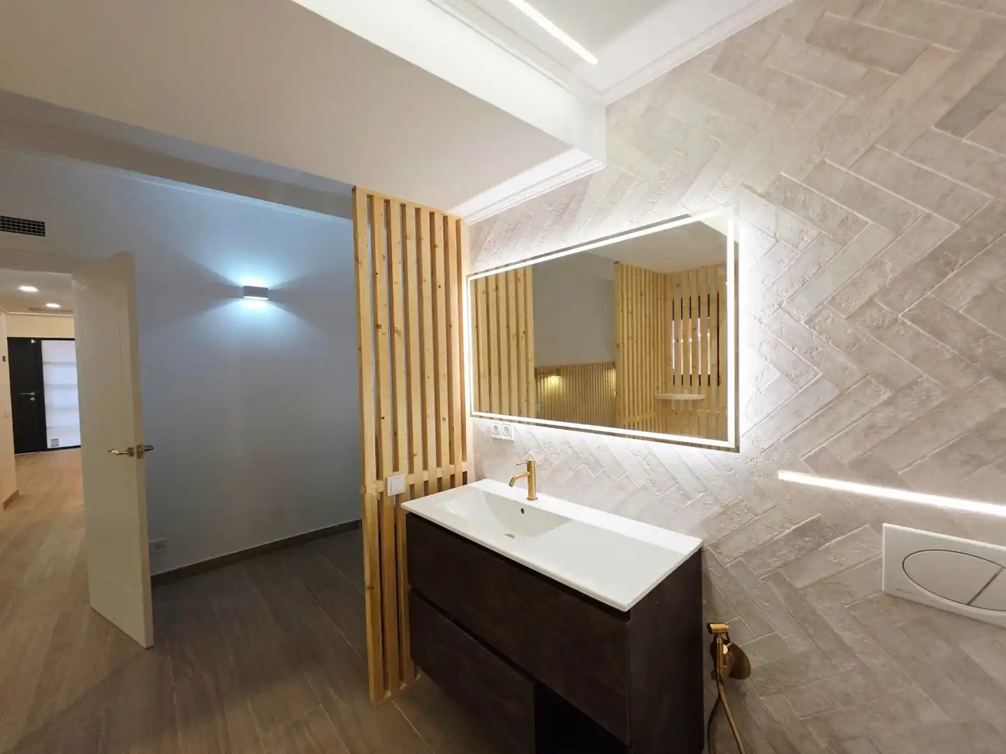 Bathroom of Ground floor for sale in Castelldefels  with Air Conditioner, Heating and Terrace
