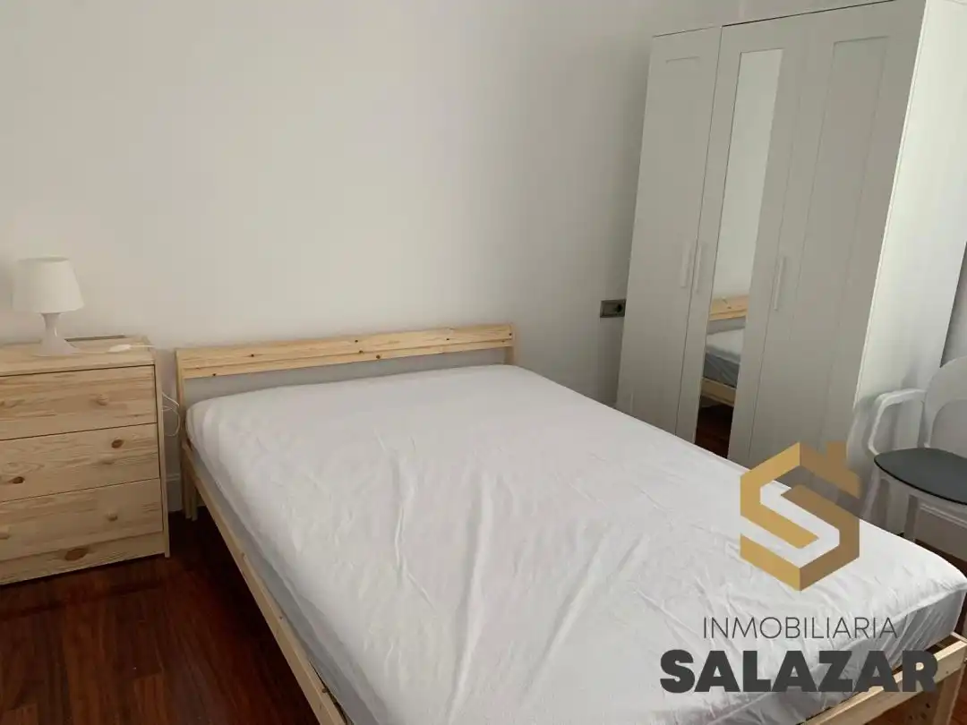Habitación de Piso de alquiler en Bilbao  con Calefacción y Balcón
