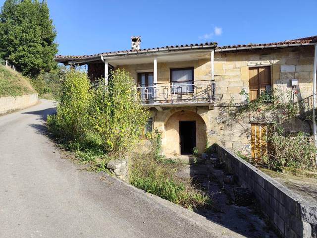 Casa-chalet en Venta en Santiurde de Toranzo