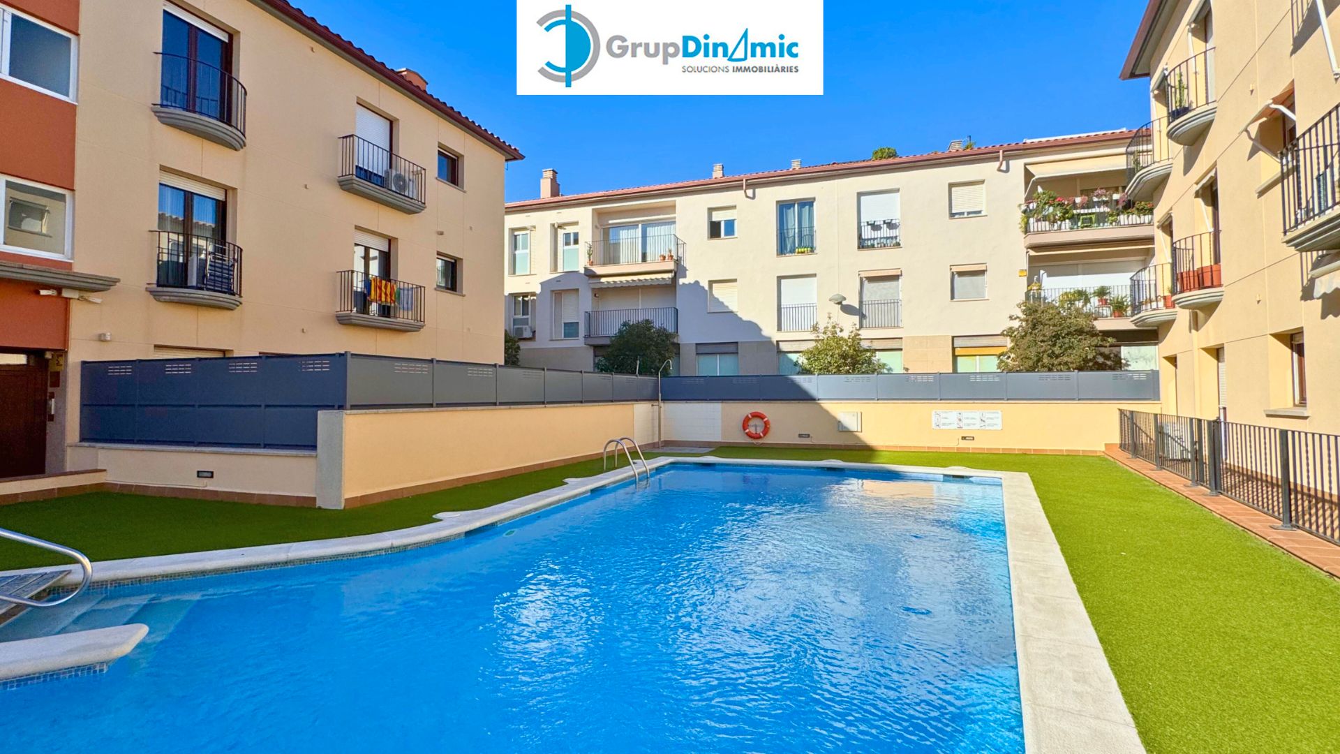 Piscina de Pis en venda en Palamós amb Calefacció i Balcó