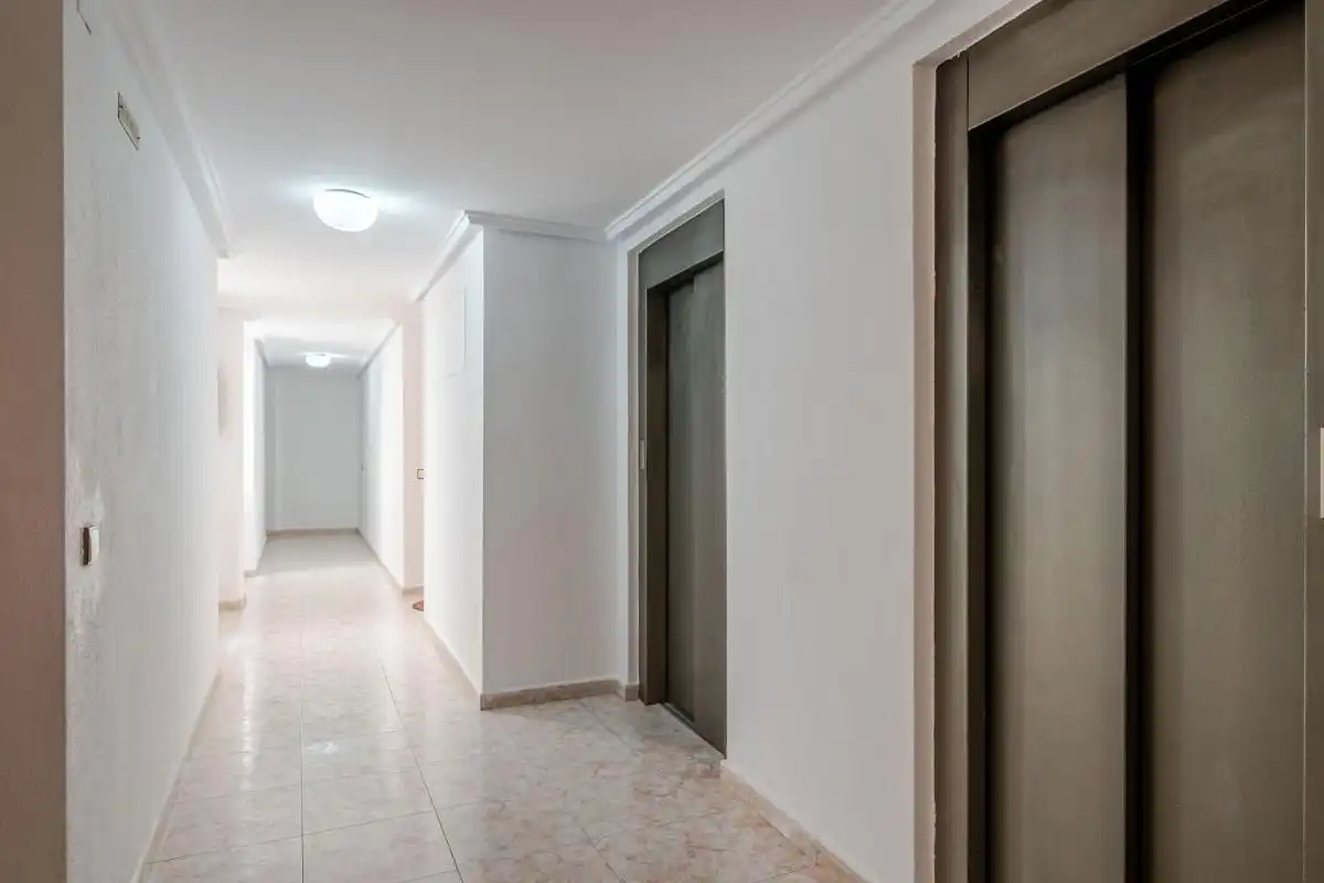 Piso en venta en Torrevieja con Calefacción, Terraza y Balcón