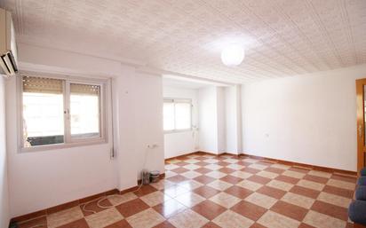 Schlafzimmer von Wohnung zum verkauf in Alaquàs mit Balkon
