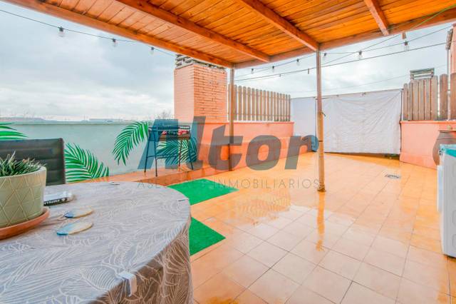 Ático en Venta en DE BENITA LOPEZ en Los Rosales