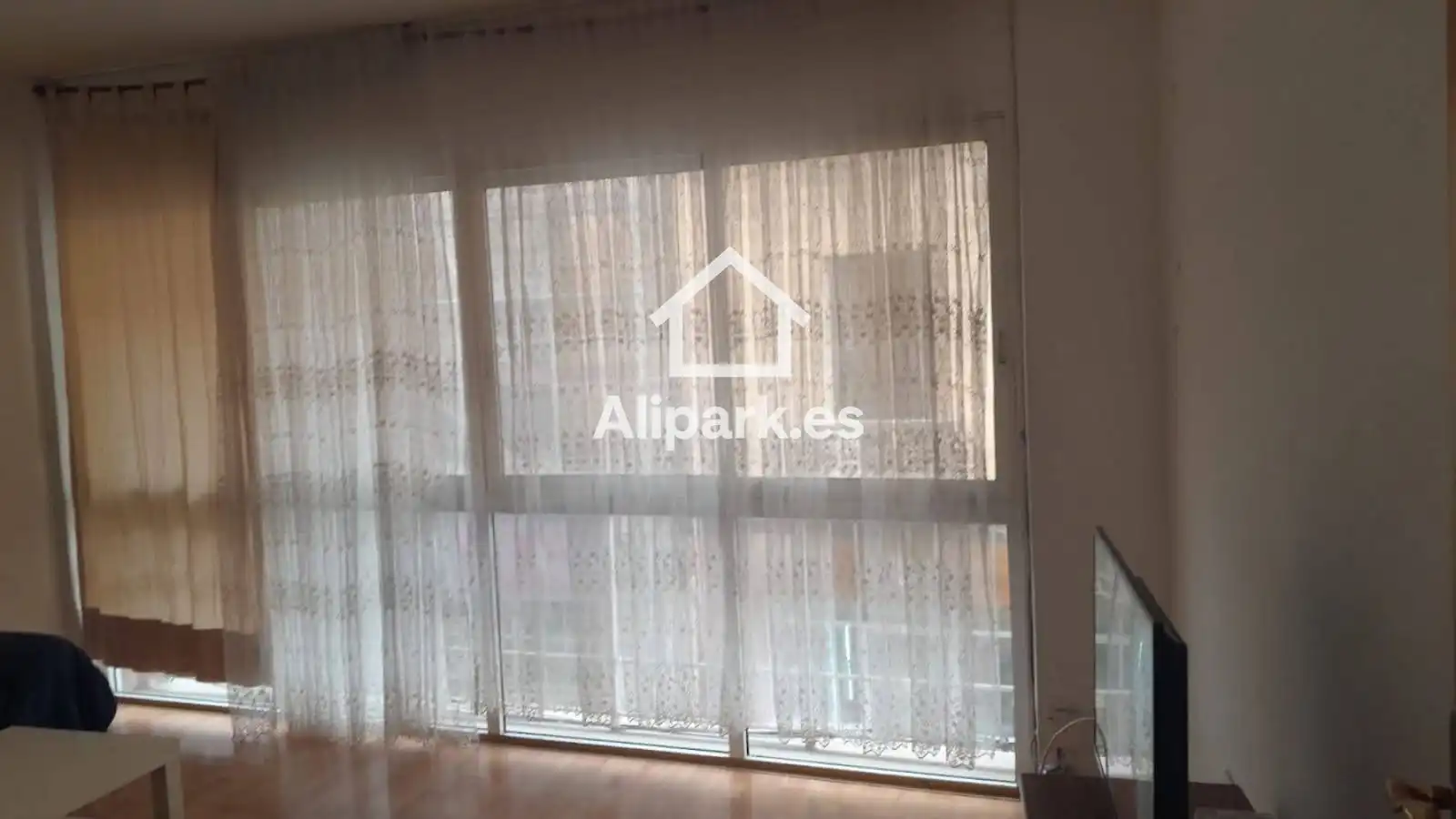 Dormitori de Oficina en venda en Alicante / Alacant amb Terrassa