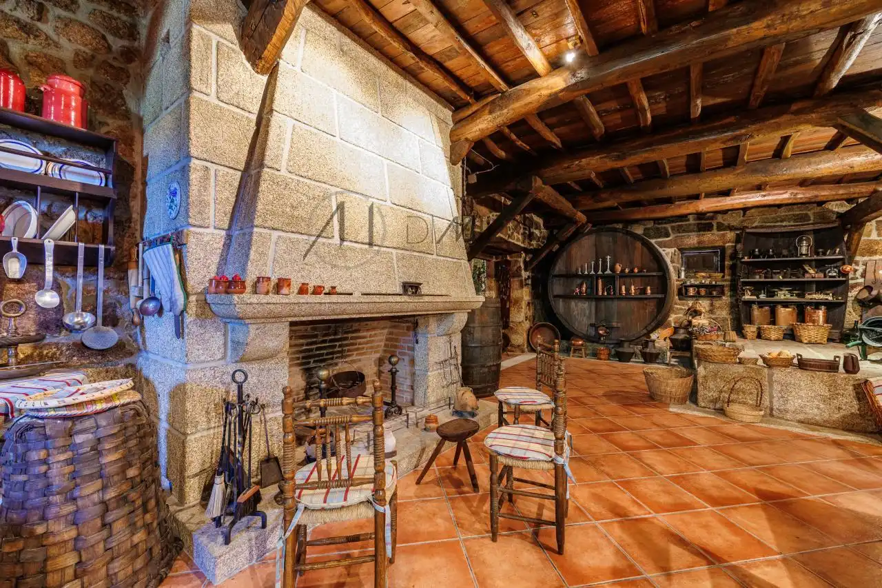 Finca rústica en venta en Verín con Calefacción, Jardín privado y Parquet
