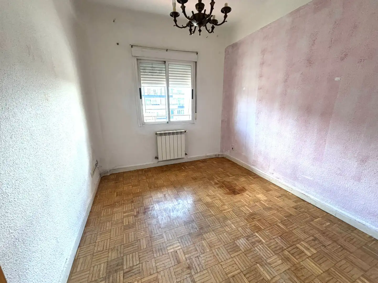 Habitación de Piso en venta en Madrid con Calefacción, Parquet y Terraza