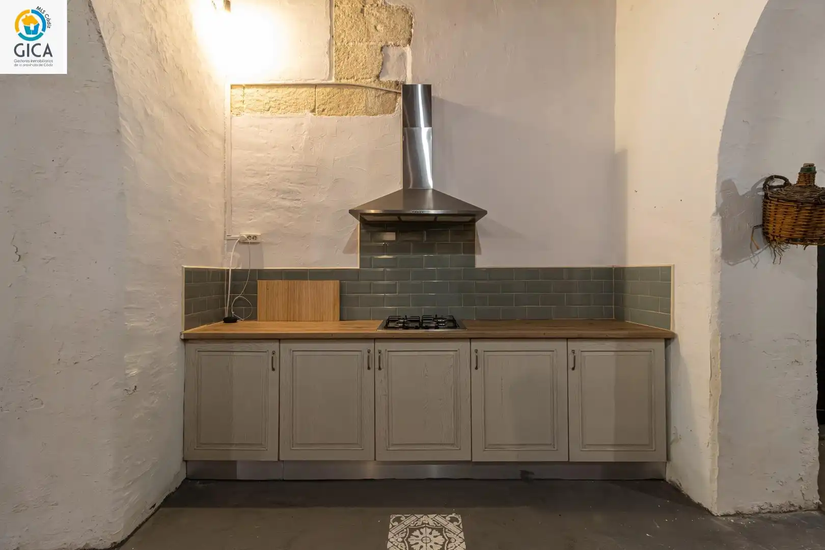 Kitchen of Houses for sale in Jerez de la Frontera  with Air Conditioner, Heating and Storage room