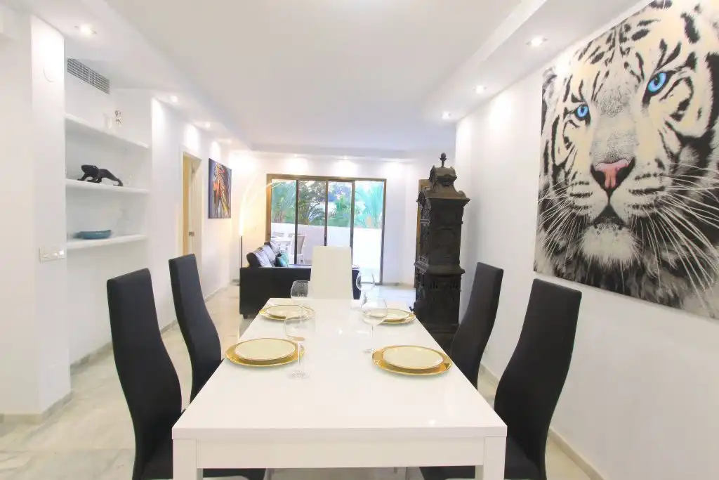 Comedor de Ático en venta en Marbella con Aire acondicionado, Calefacción y Terraza