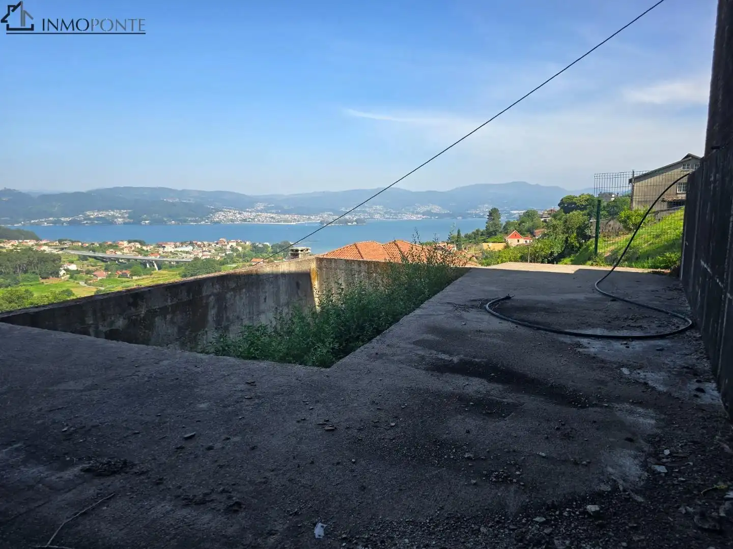 Vista exterior de Casa o xalet en venda en Vilaboa amb Jardí privat