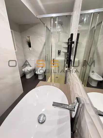 Bany de Pis en venda en Reus amb Aire condicionat, Calefacció i Terrassa