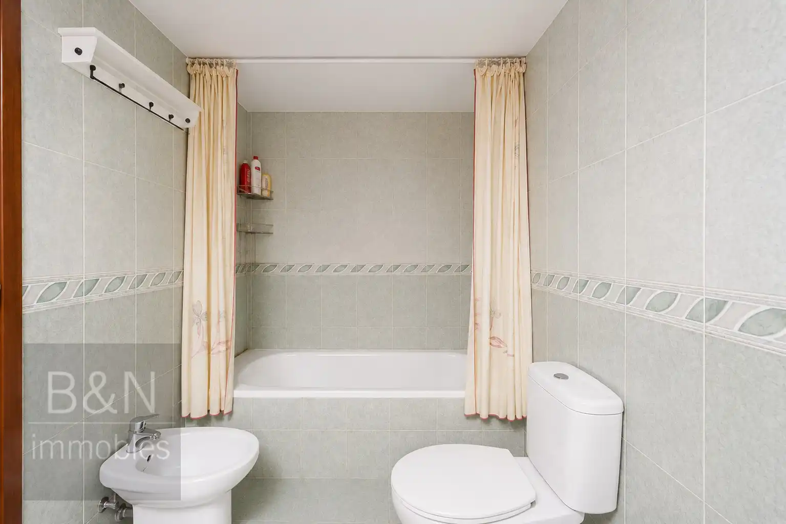 Baño de Piso en venta en Terrassa con Aire acondicionado, Calefacción y Balcón