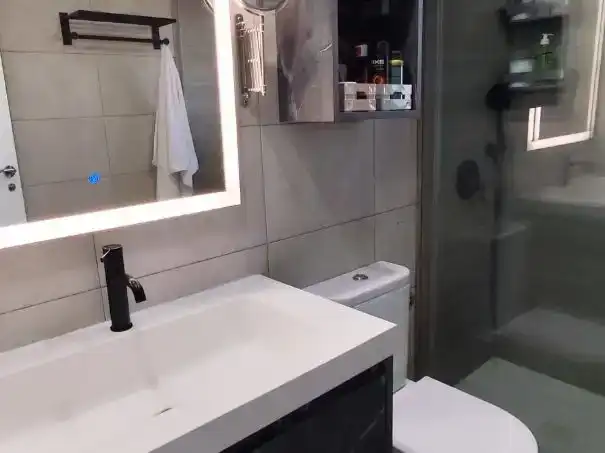Bany de Pis en venda en Alcorcón amb Aire condicionat i Piscina