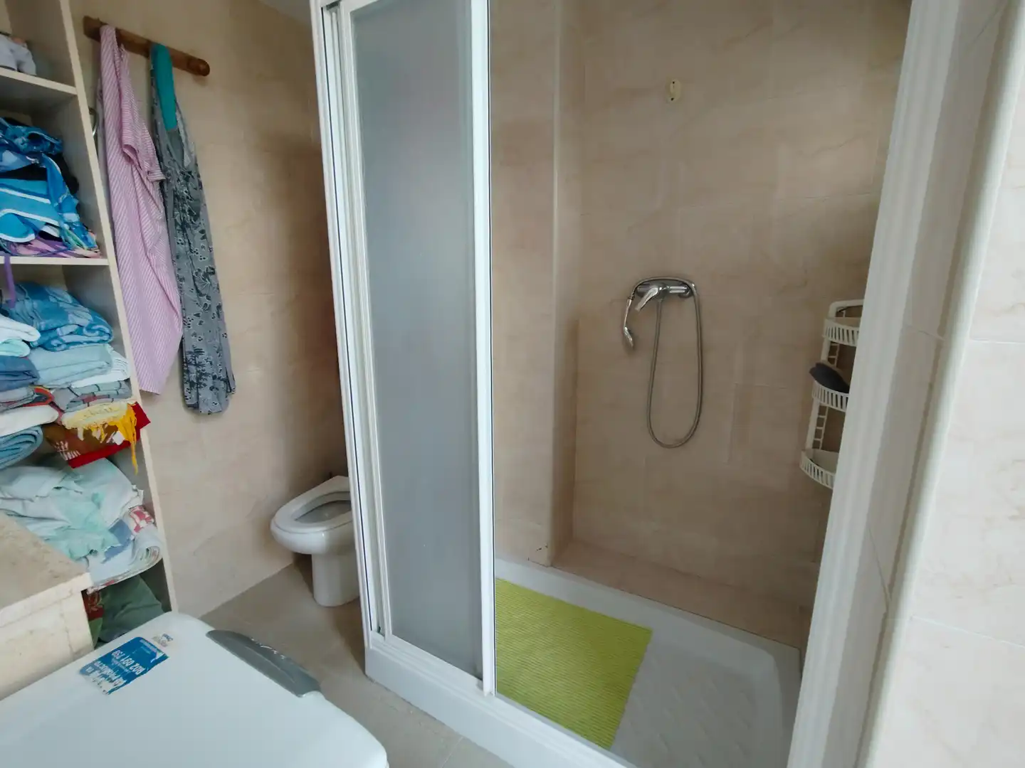 Baño de Casa o chalet en venta en La Zubia con Aire acondicionado, Calefacción y Jardín privado