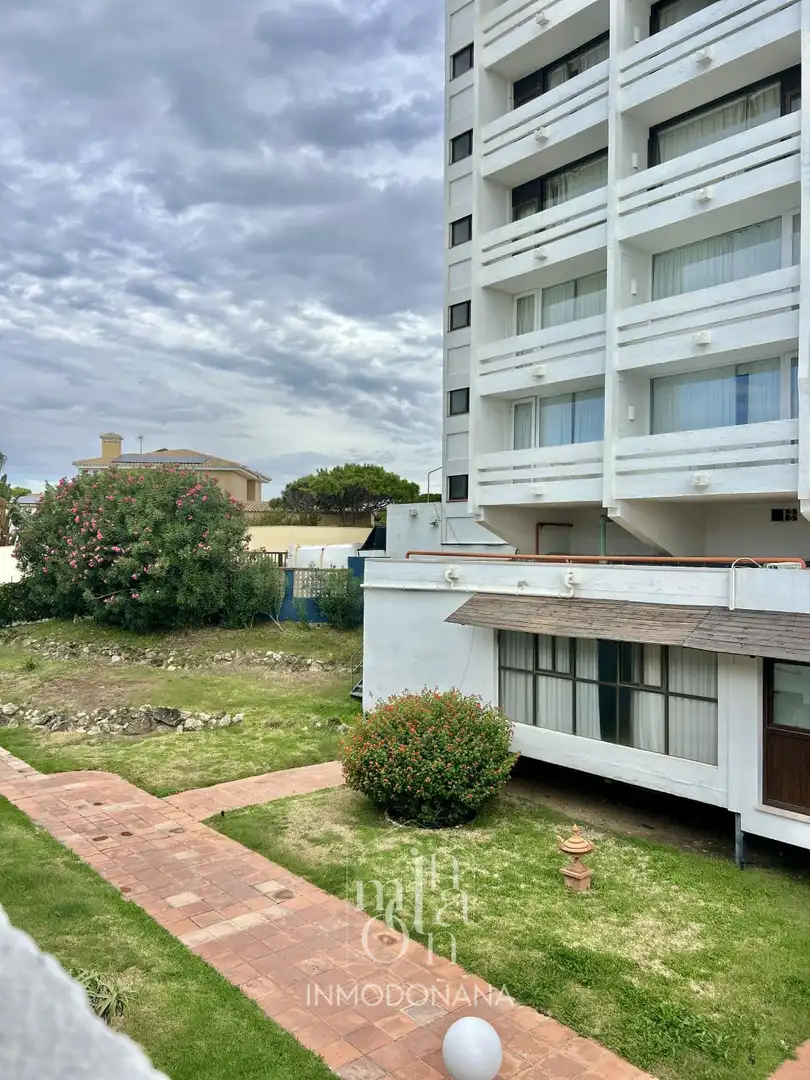 Vista exterior de Estudio en venta en Matalascañas 