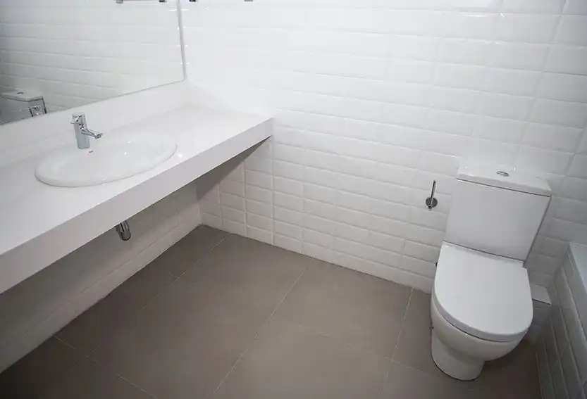 Bathroom of Attic for rent in Barcelona  with Air Conditioner, Terrace and Storage room