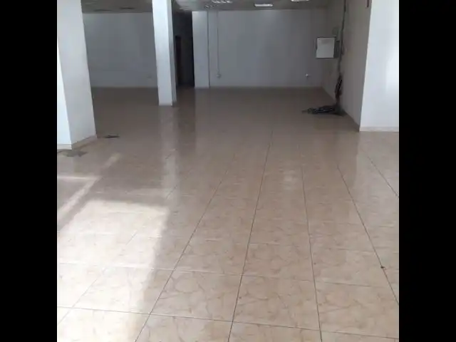 Local comercial en alquiler en Alisal - San Román, imagen 2