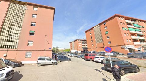 Se vende piso OKUPADO en Calle América 15 de Terrassa Barcelona.