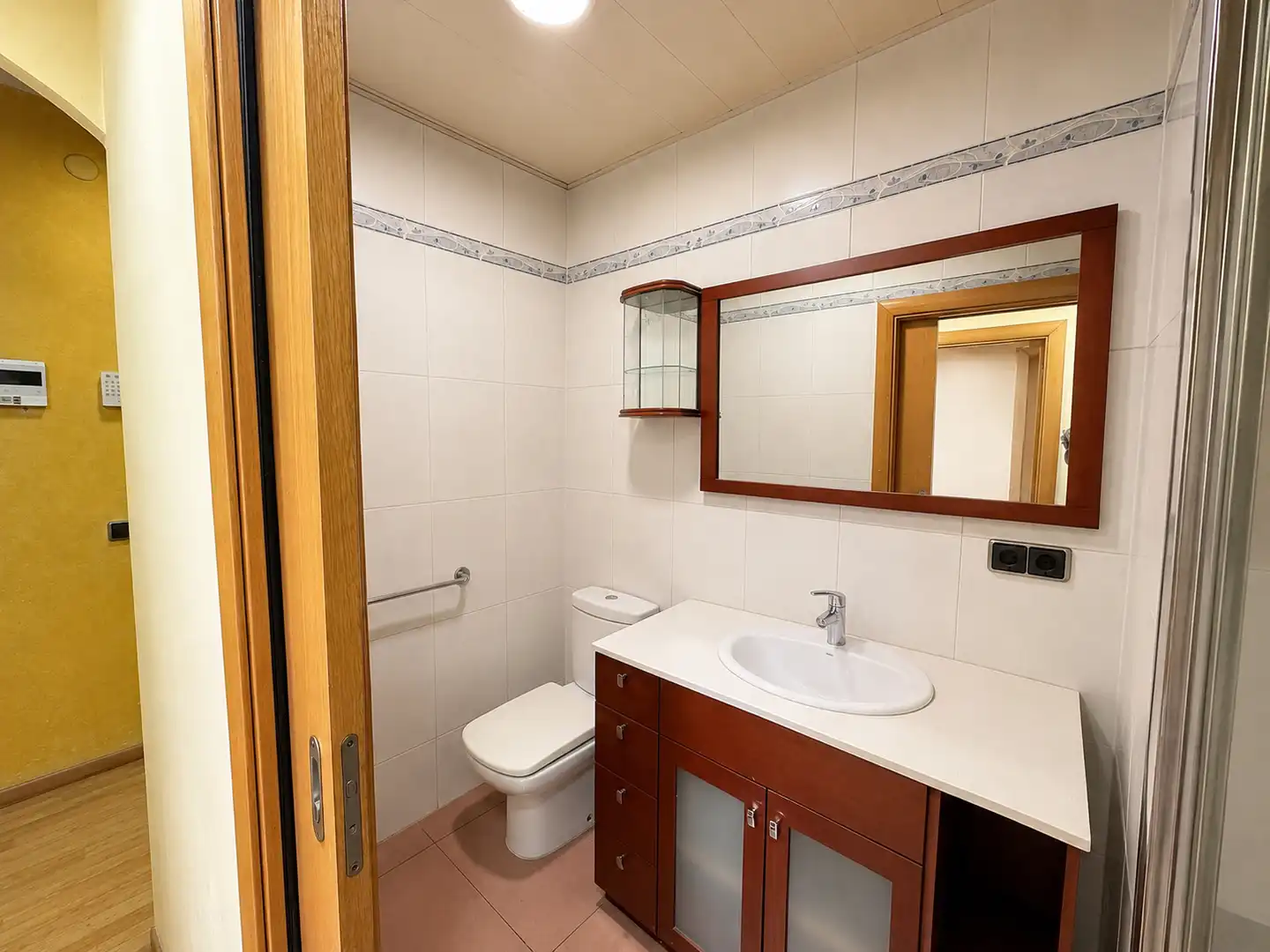 Baño de Piso en venta en Barcelona con Aire acondicionado, Amueblado y Horno