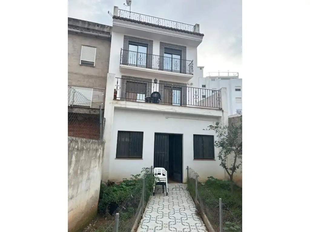 Vista exterior de Casa o chalet en venta en Altura con Jardín privado, Terraza y Balcón