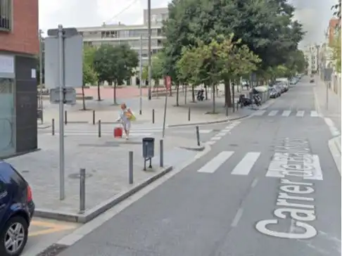 Local comercial en traspàs a Carrer del Viveret 77, imagen 2
