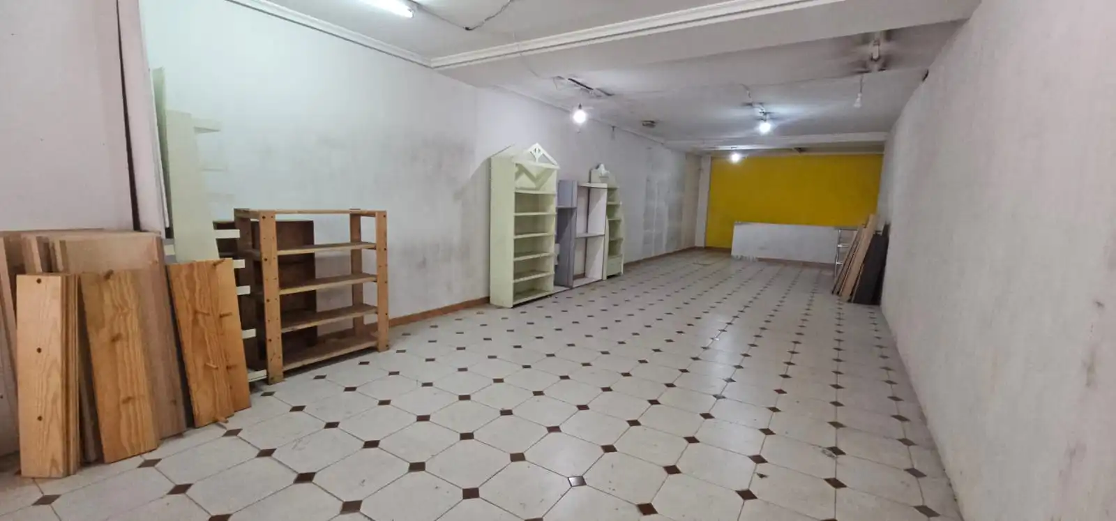 Business premises for sale in Avenida Primero de Mayo, imagen 13