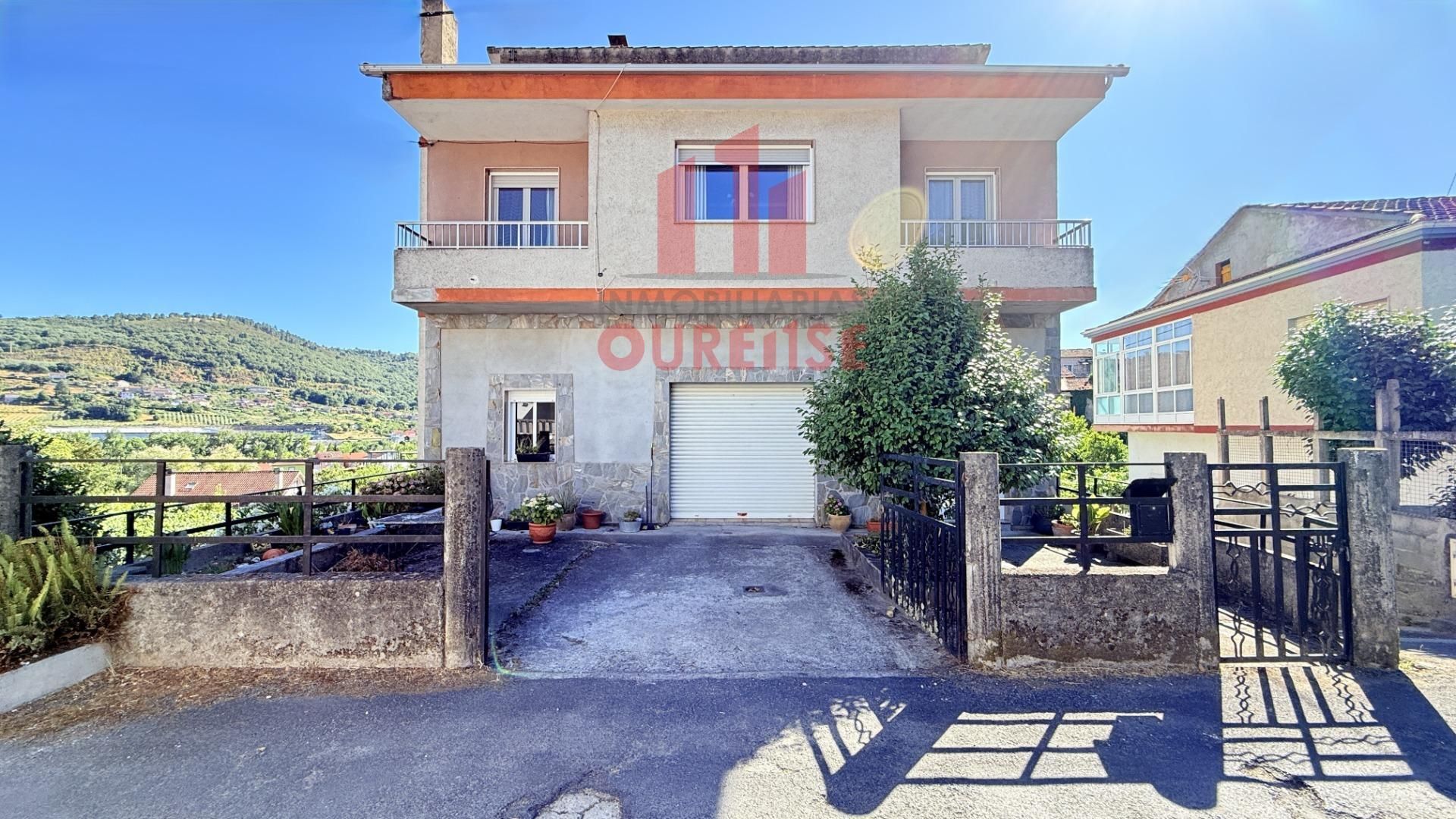 Vista exterior de Casa o xalet en venda en Ourense Capital  amb Calefacció, Jardí privat i Terrassa